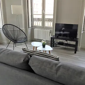 celectin-lyon.hotels-rhonealpes.com/